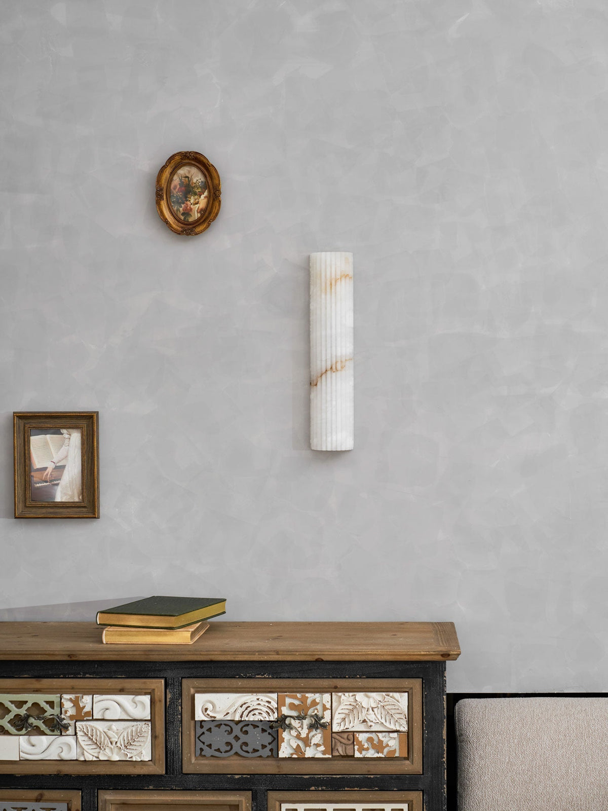 Alabaster Wall Light with Adjustable Brightness