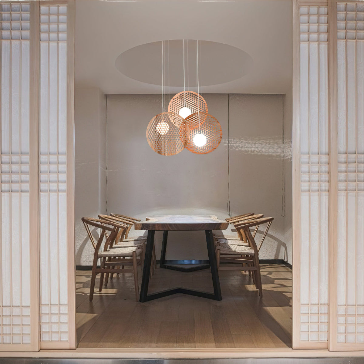 Bee Plate Chandelier with Adjustable Brightness