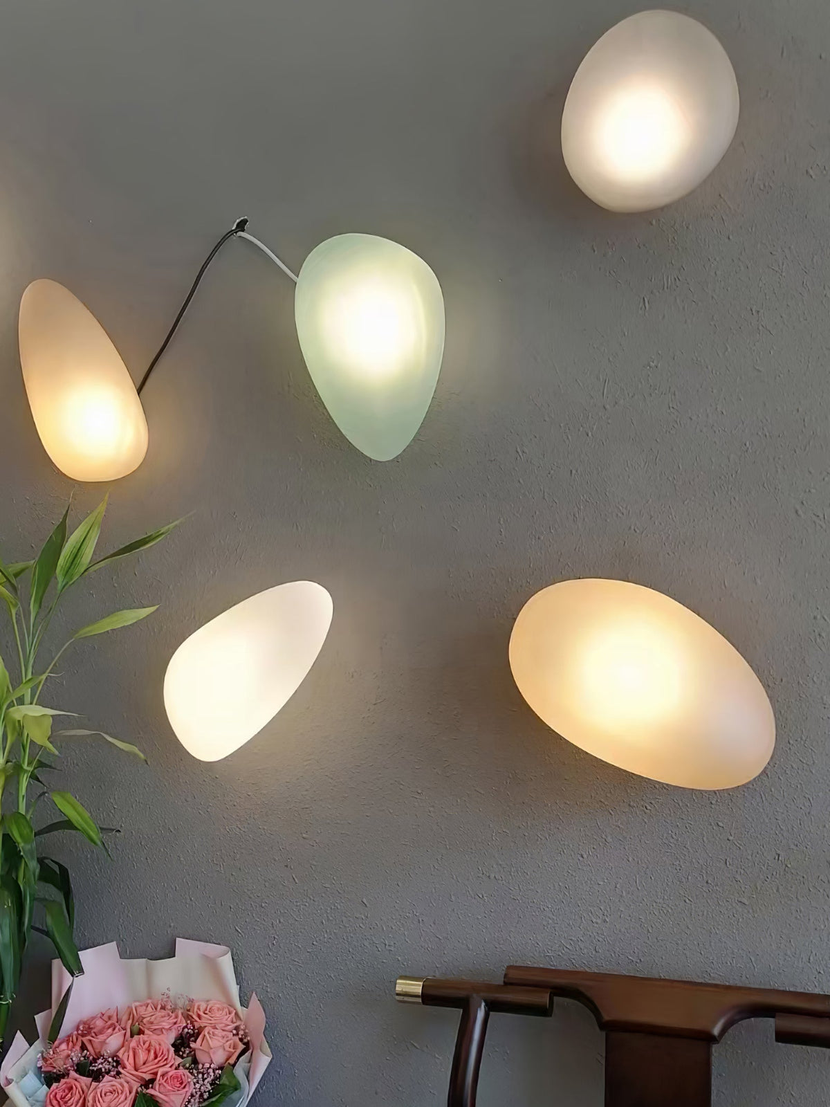 Bubble Glass Wall Lamp with Adjustable Brightness