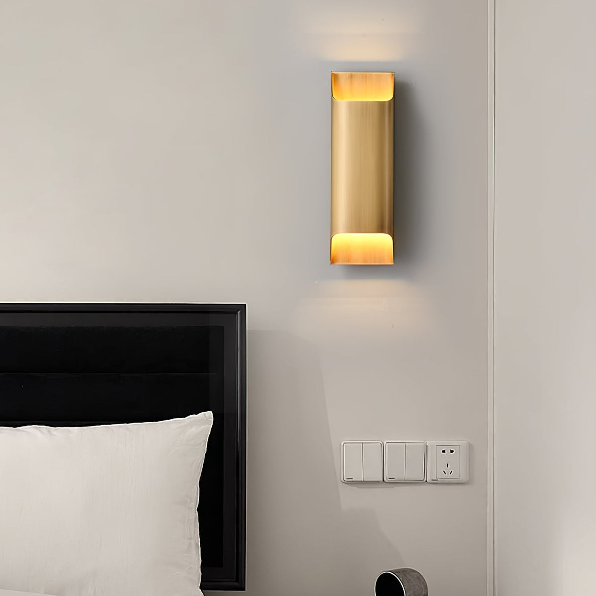 Brass Wall Lamp with Adjustable Light Direction