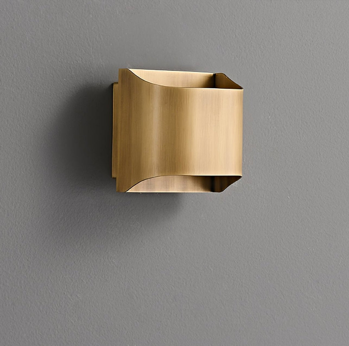 Brass Wall Lamp with Adjustable Light Direction