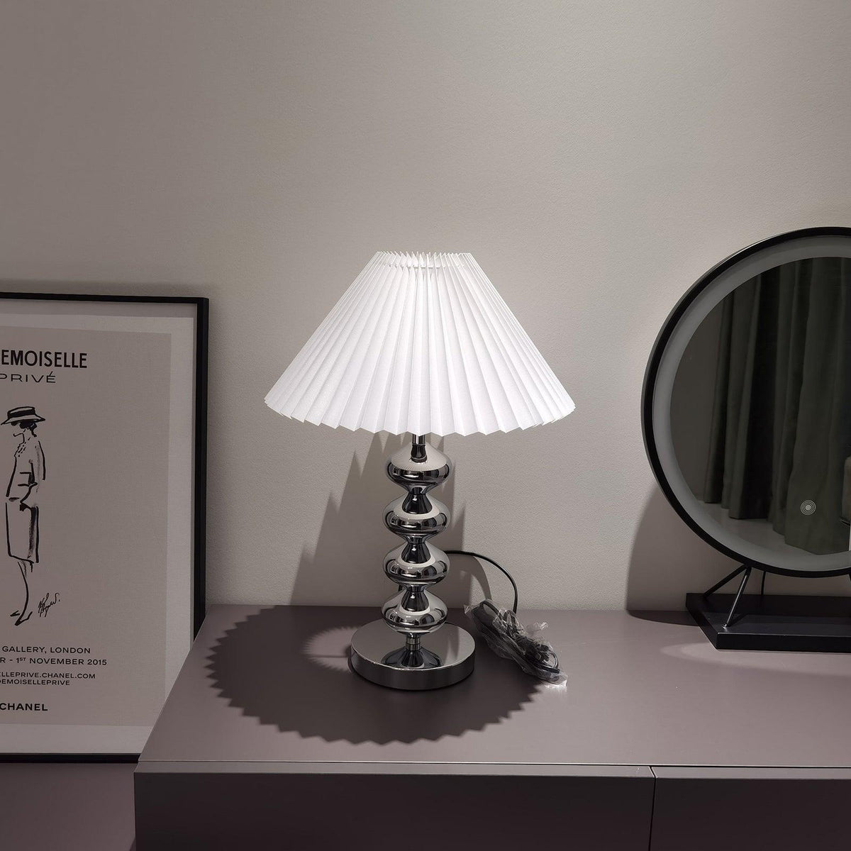 Pleated Table Lamp with Adjustable Brightness