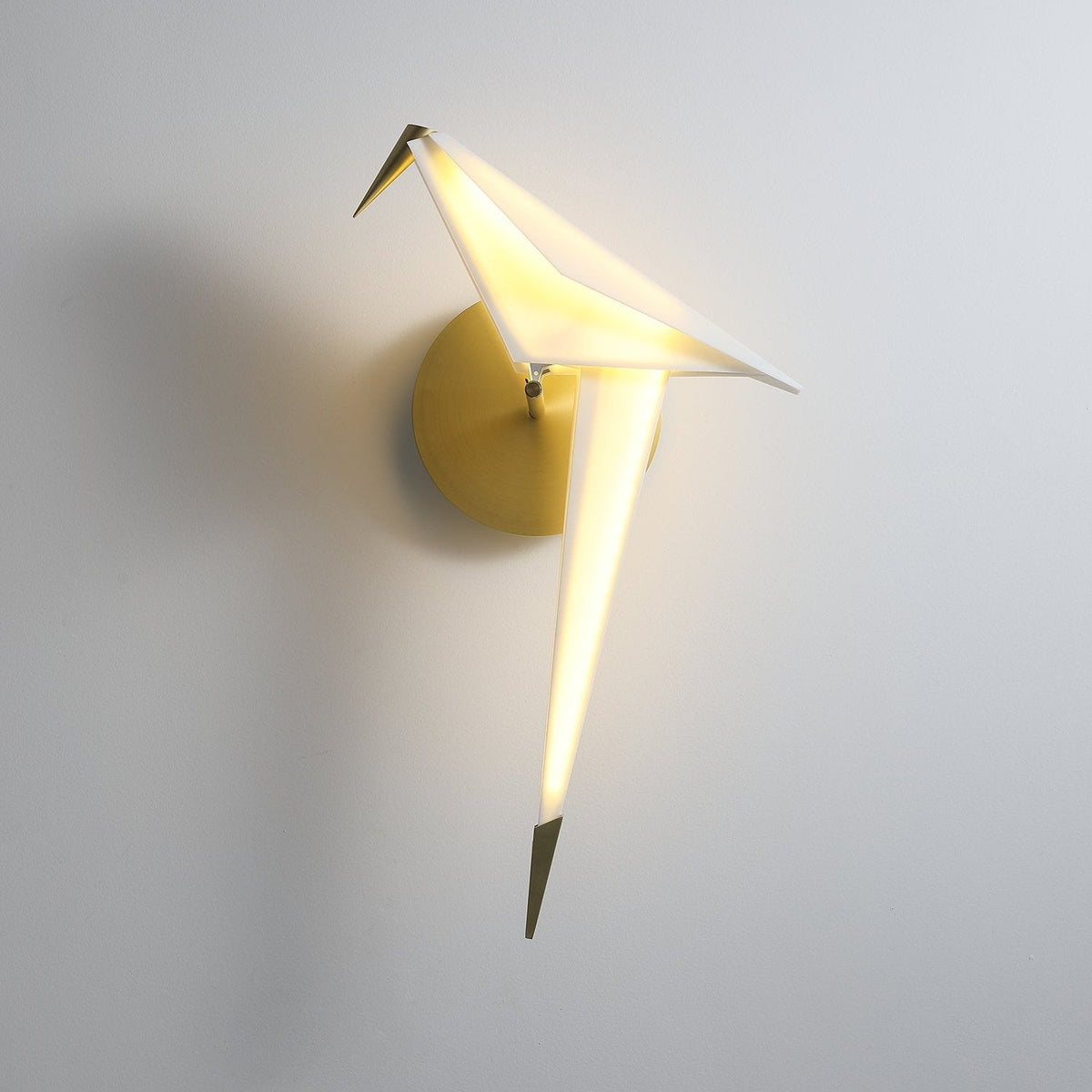 Bird-Inspired Wall Lamp with Adjustable Brightness — front view