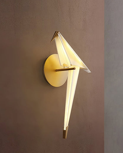 Bird-Inspired Wall Lamp with Adjustable Brightness