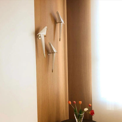 Bird-Inspired Wall Lamp with Adjustable Brightness