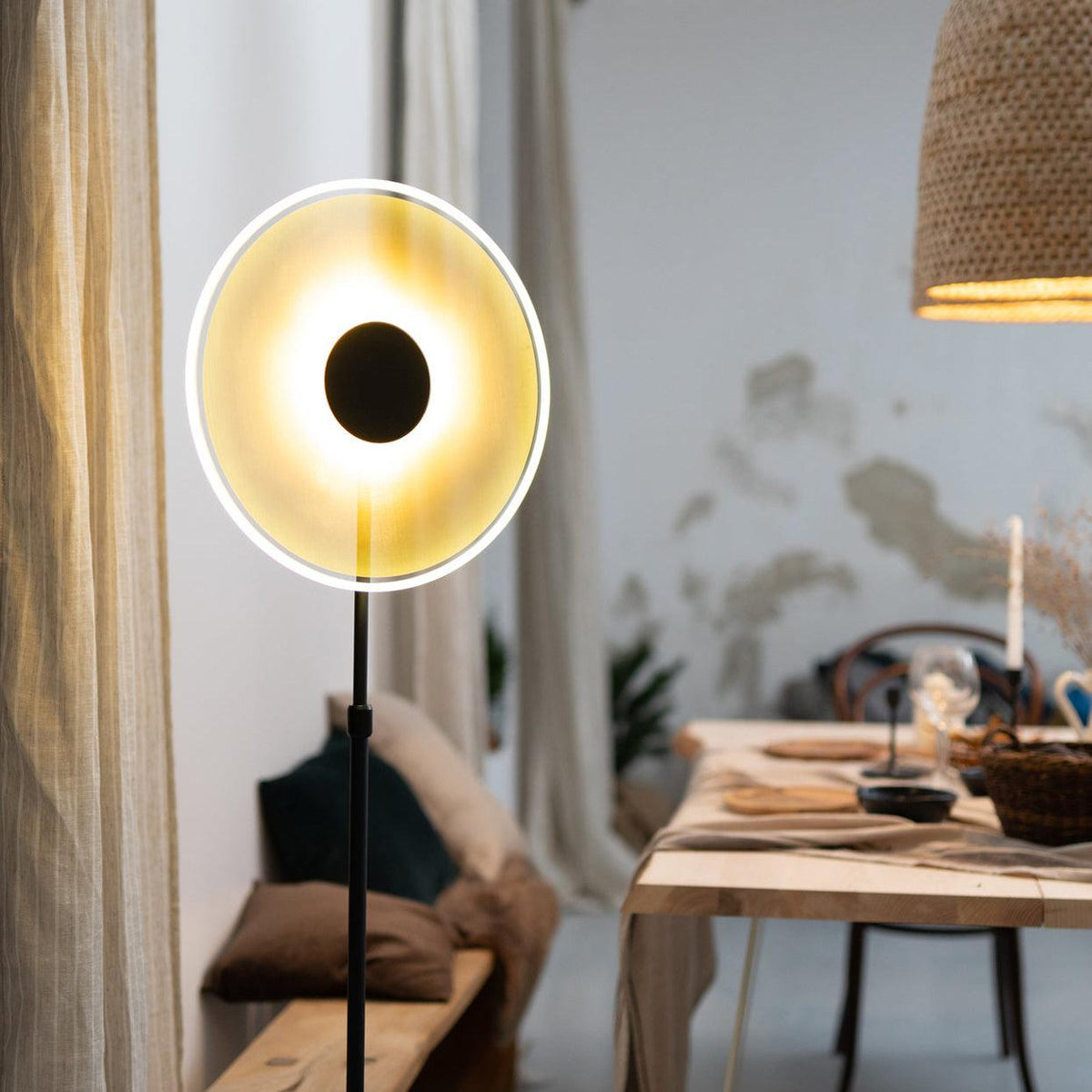 Luxora Floor Lamp Position 12