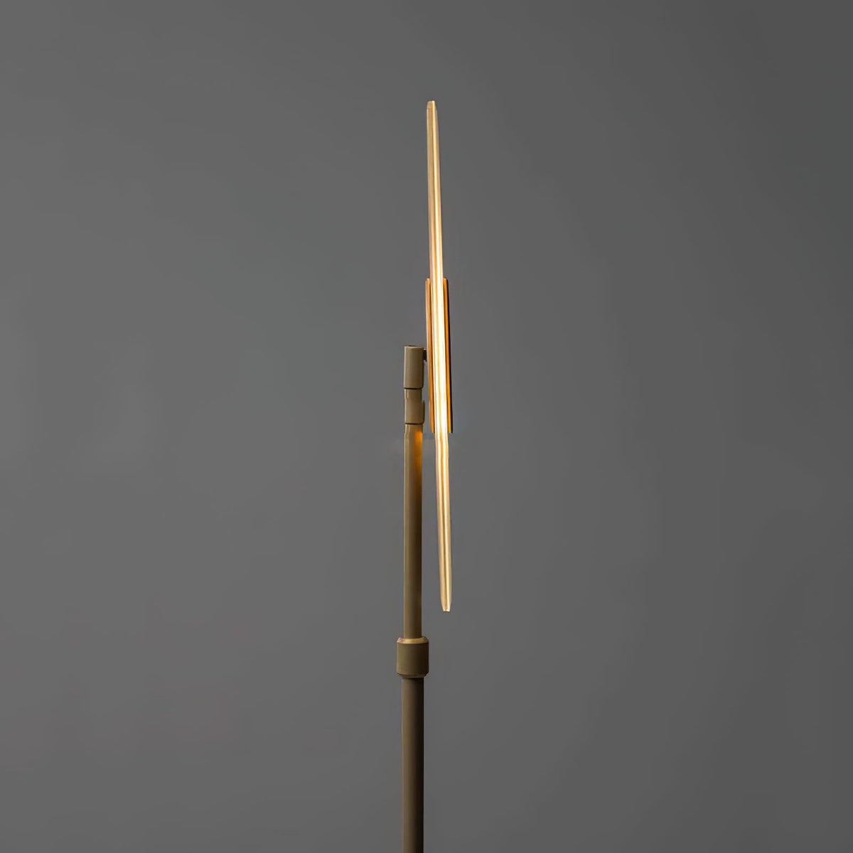 Luxora Floor Lamp Position 9