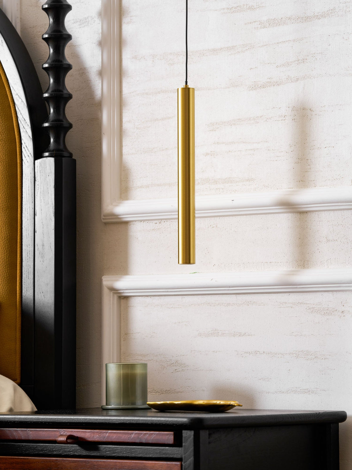 Brass Line Wall Light, Energy-Efficient LED