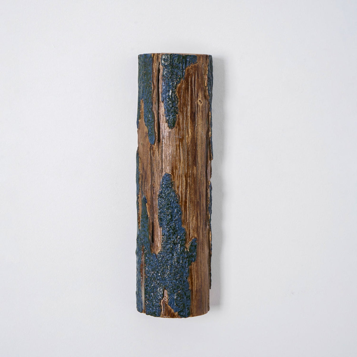 Bark-Textured Outdoor Wall Light, Waterproof Design