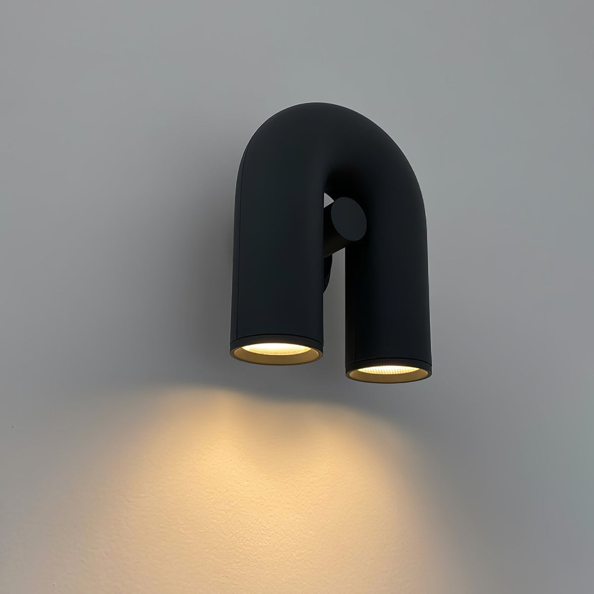 Round Wall Lamp with Adjustable Brightness