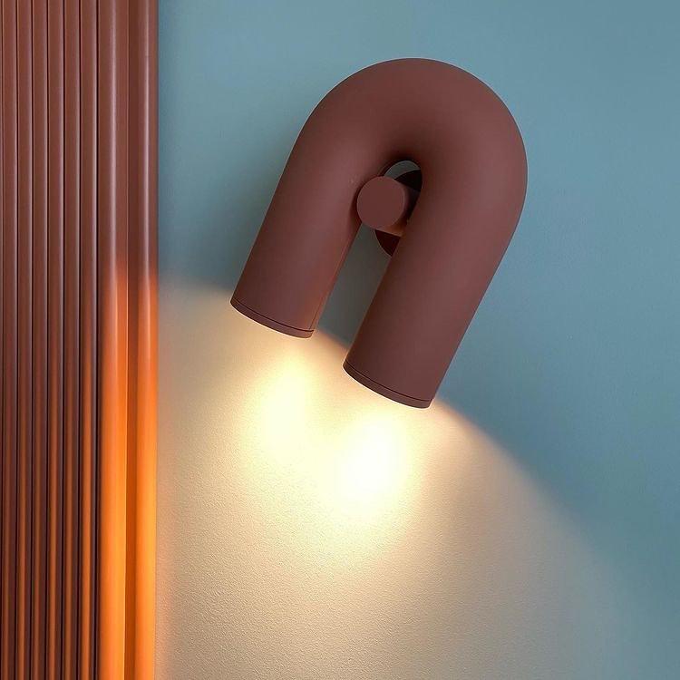 Round Wall Lamp with Adjustable Brightness