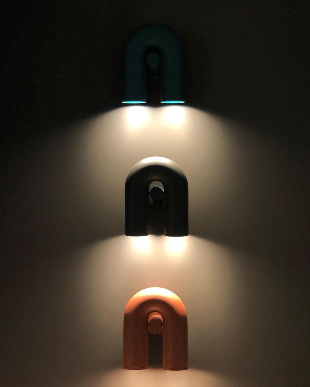 Round Wall Lamp with Adjustable Brightness