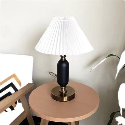 Classic Antique Table Lamp with Adjustable Brightness