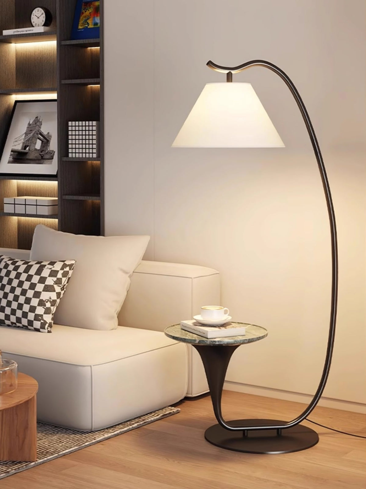 Curvature Floor Lamp Position 18