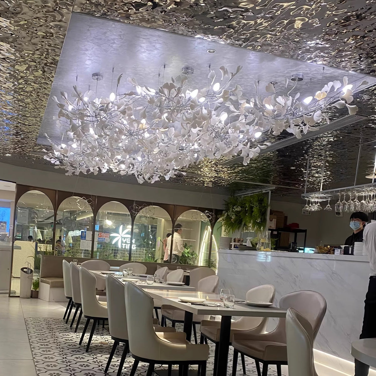 Gingko Leaves Chandelier with Adjustable Brightness