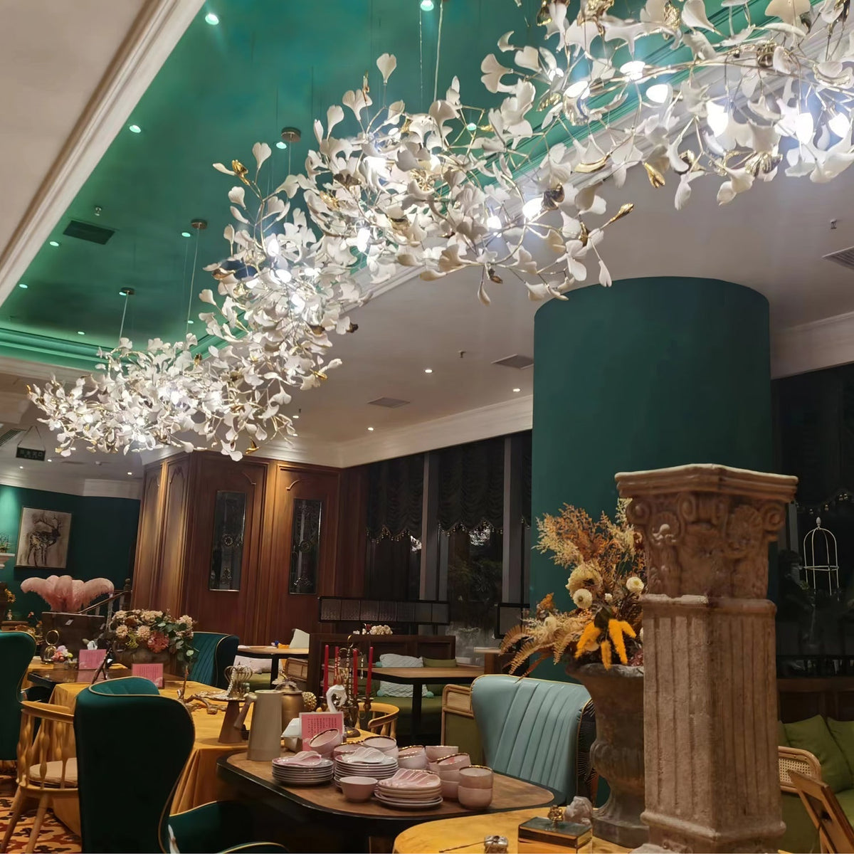 Gingko Leaves Chandelier with Adjustable Brightness