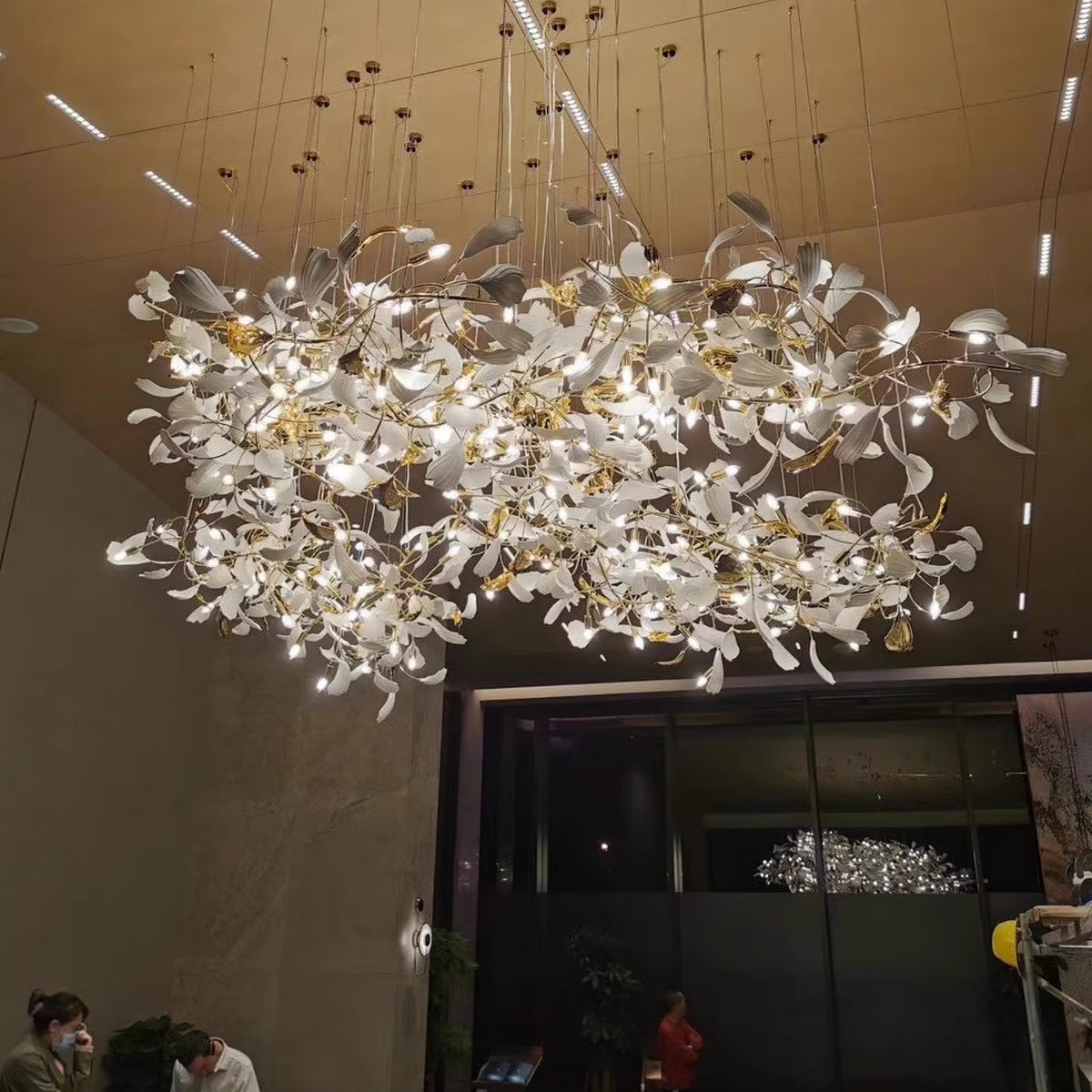 Gingko Leaves Chandelier with Adjustable Brightness