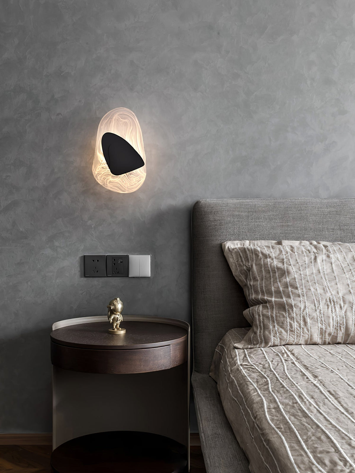 Modern Wall Lamp with Adjustable Brightness