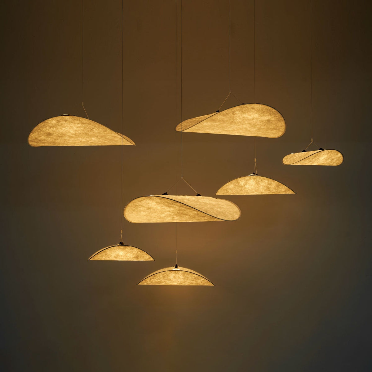 Tense Tyvek Pendant Lamp Position 158