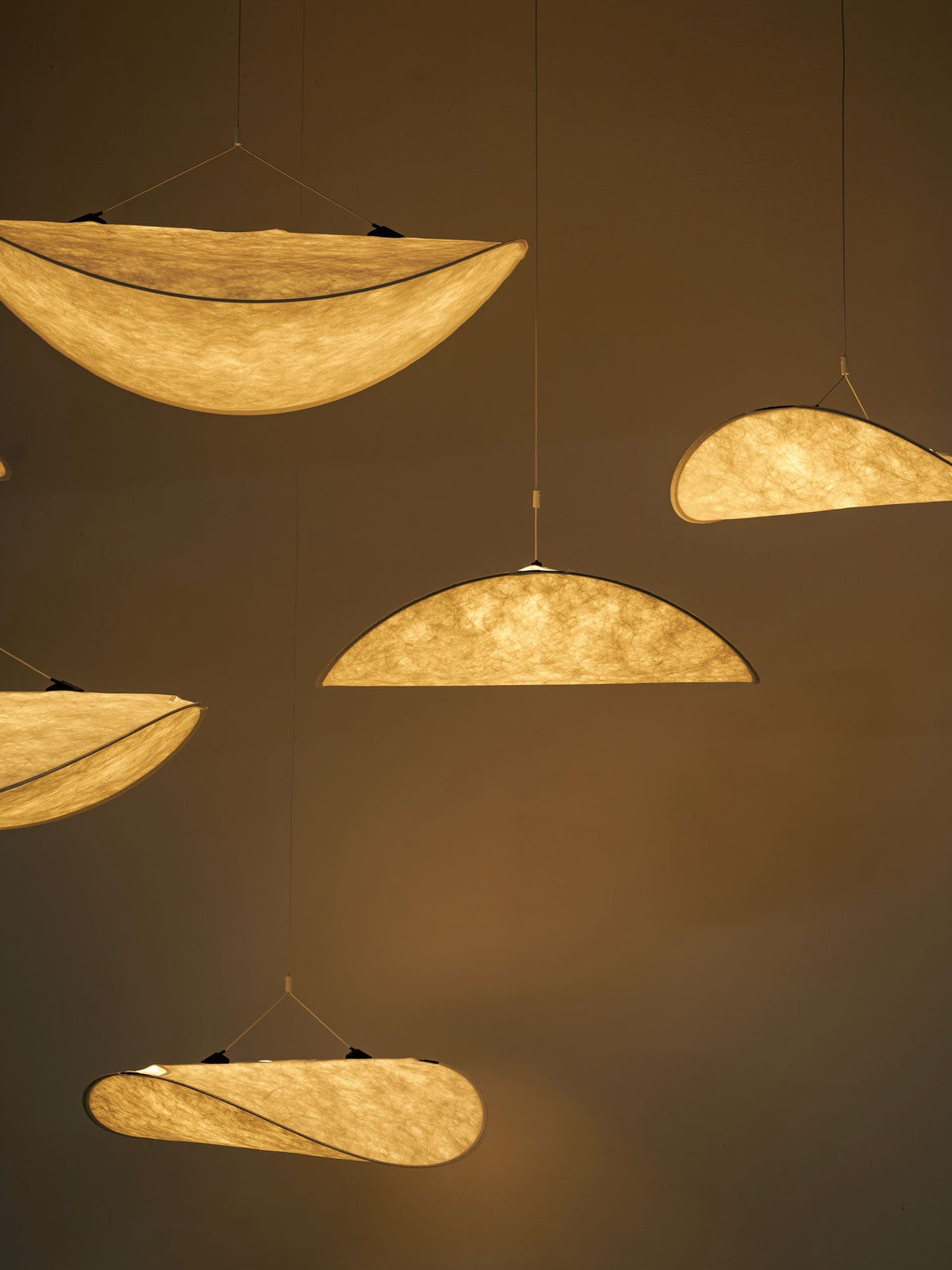 Tense Tyvek Pendant Lamp Position 160