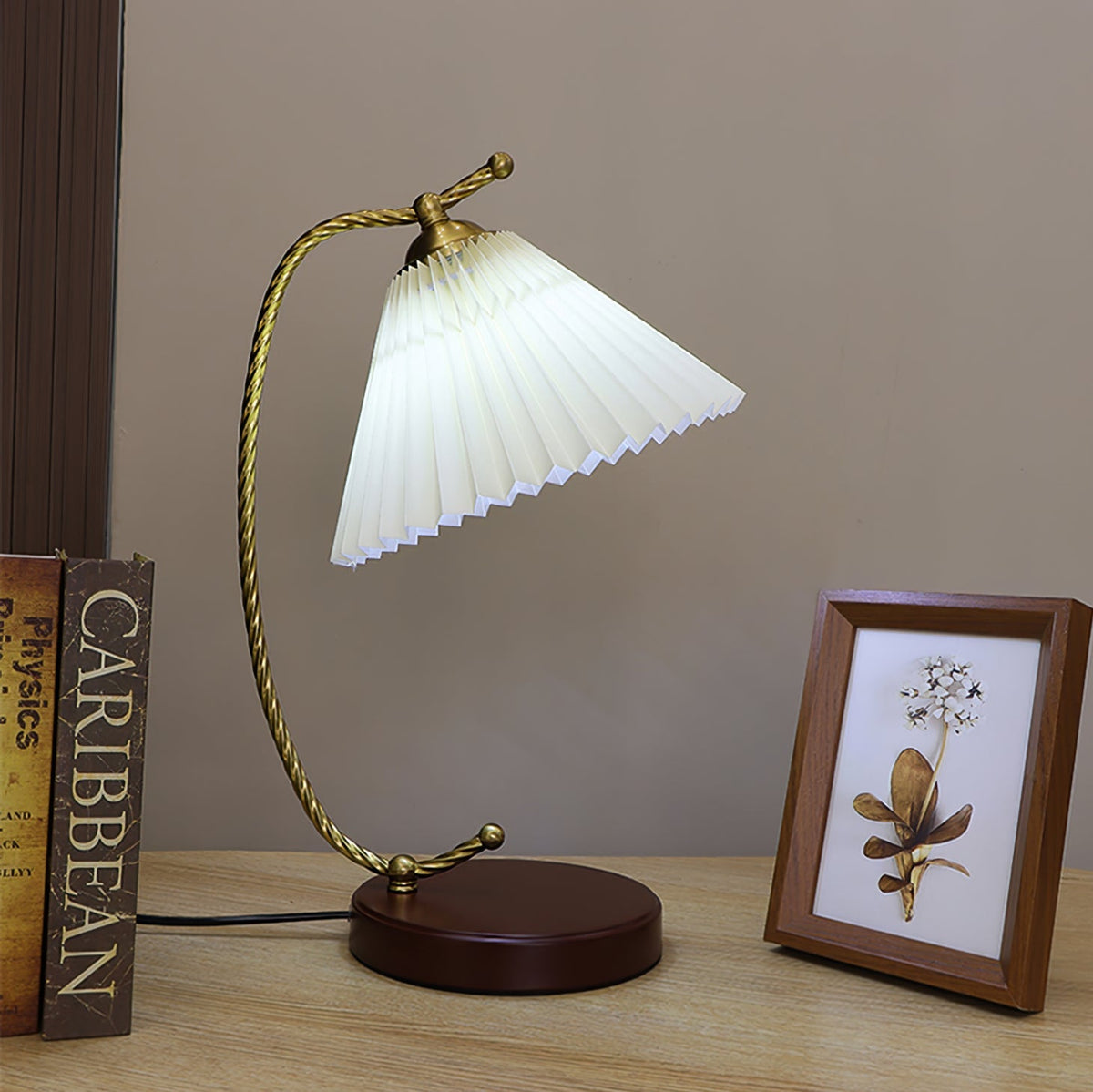 Compact Table Lamp with Adjustable Brightness