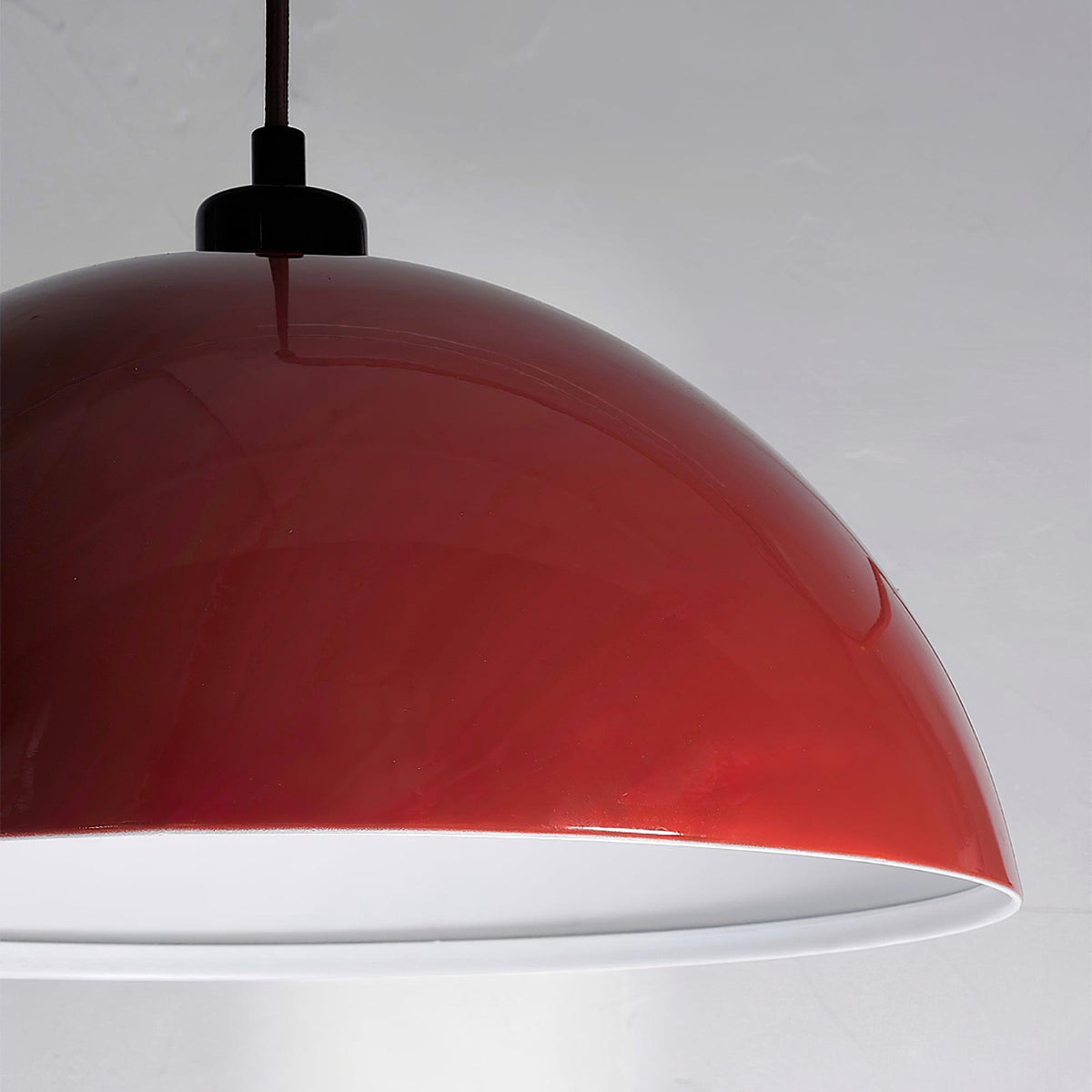 Round Plug-In Wall Lamp with Adjustable Brightness