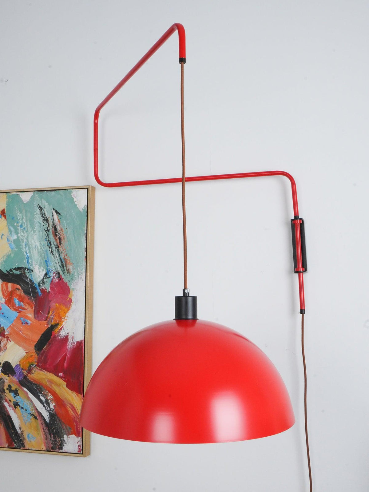 Round Plug-In Wall Lamp with Adjustable Brightness