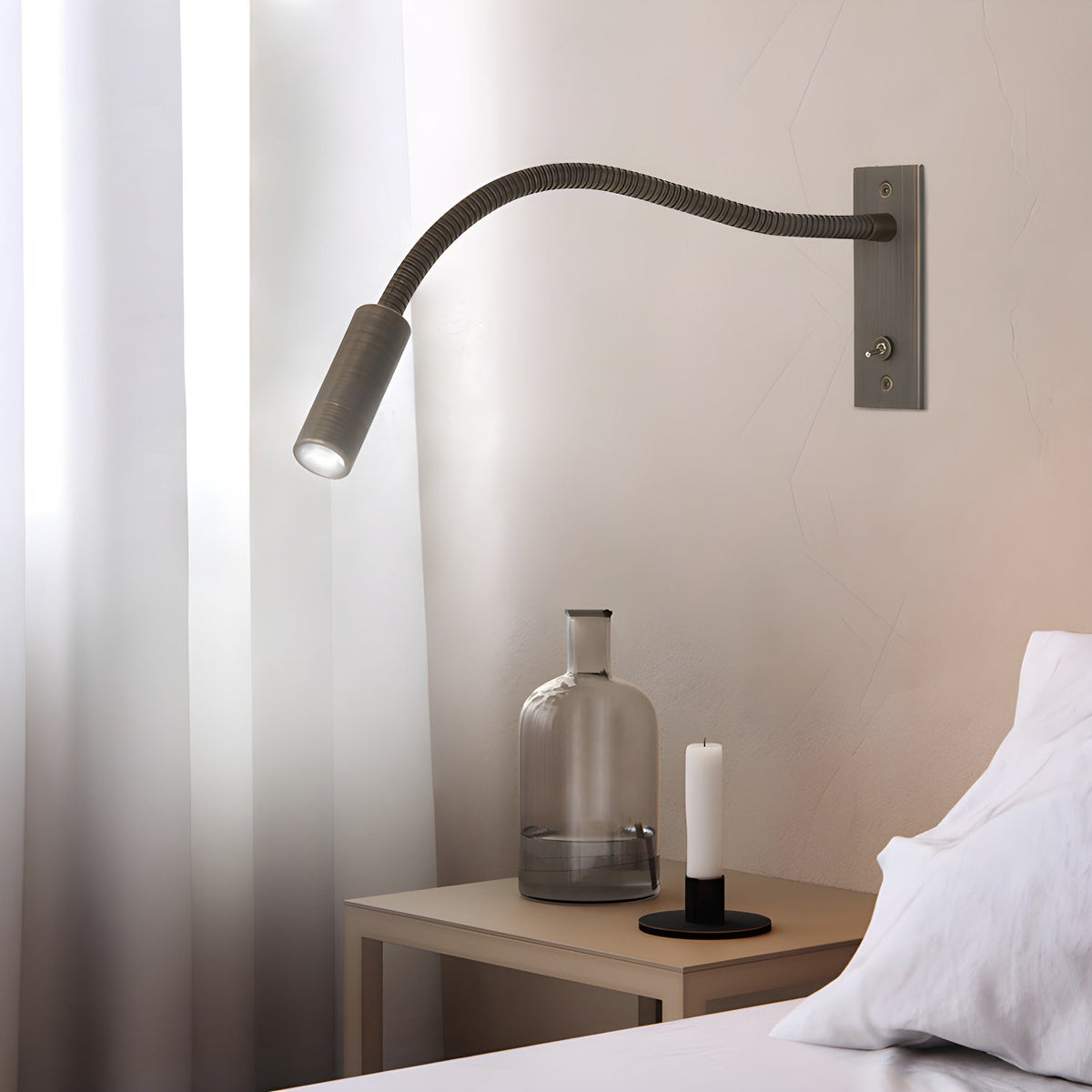 Flexible Gooseneck Wall Lamp with USB Charging — front view