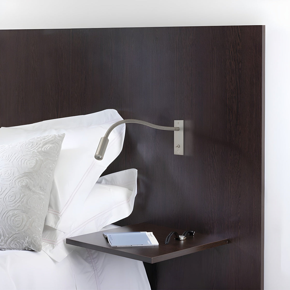 Flexible Gooseneck Wall Lamp with USB Charging