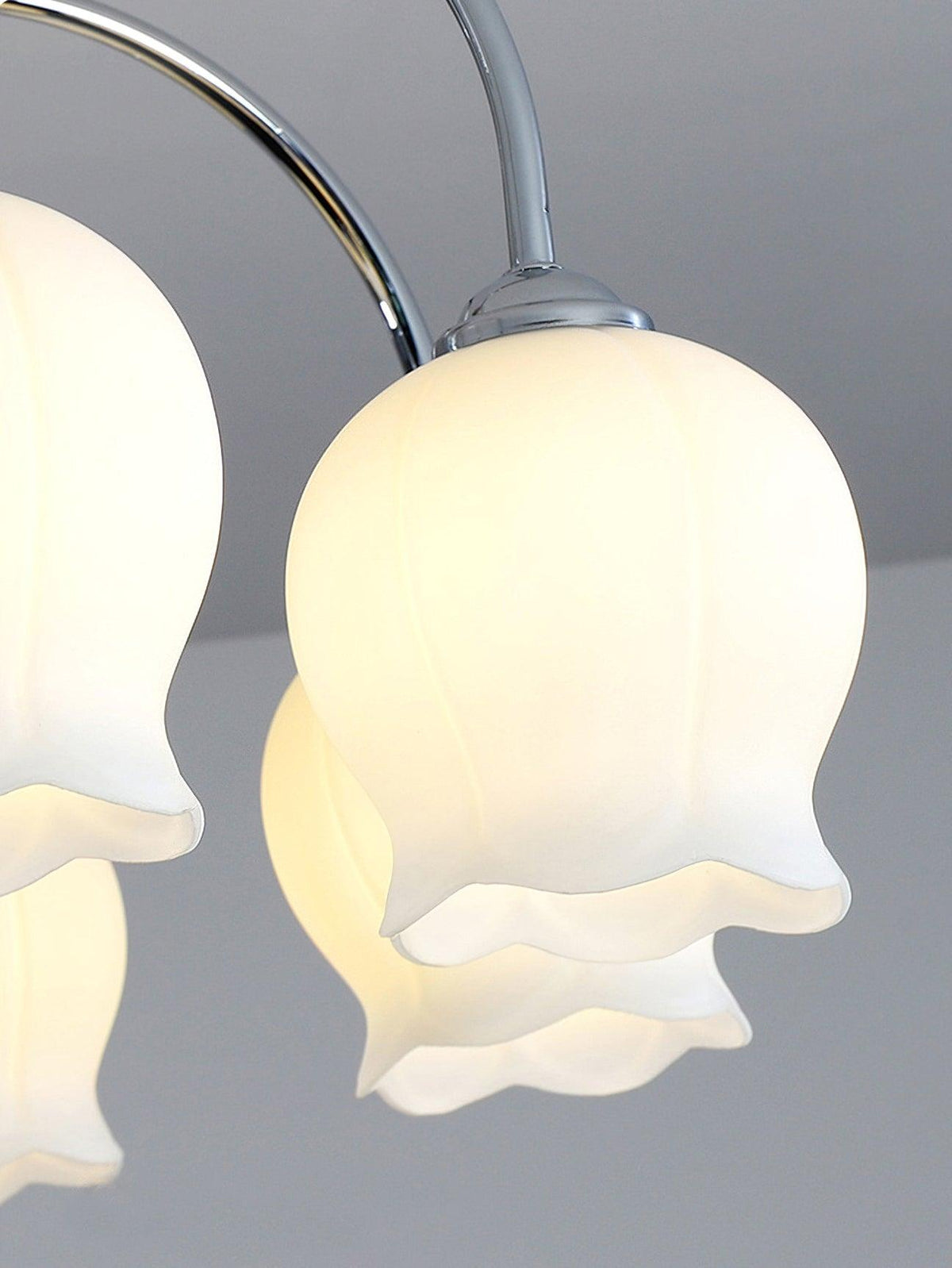 Floral Glass Chandelier with Dimmable Lighting