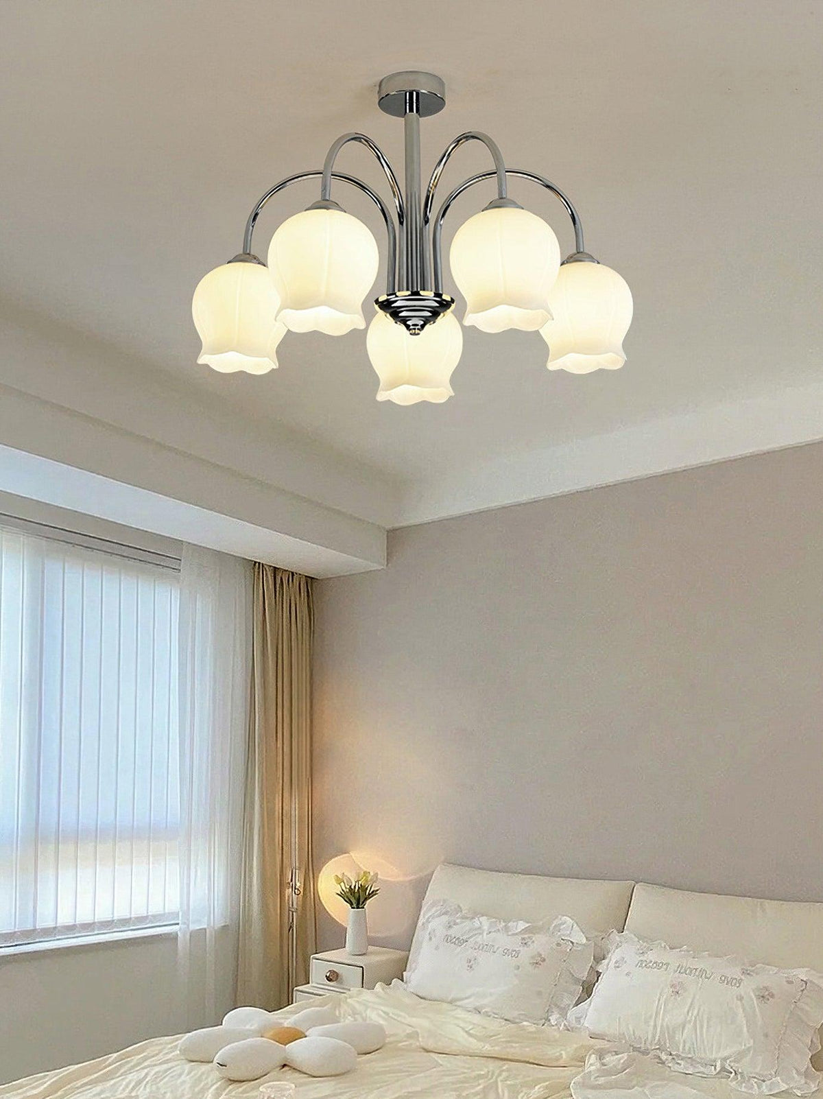 Floral Glass Chandelier with Dimmable Lighting