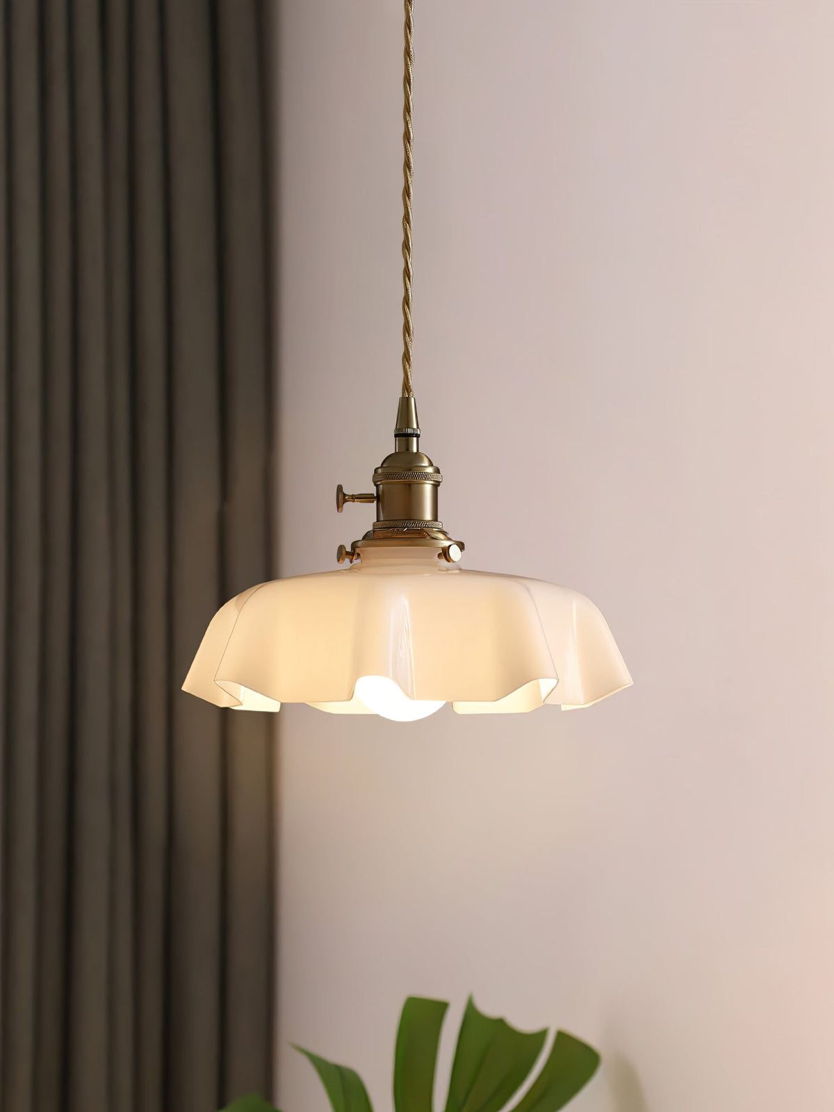French Flower Pendant Light Position 20