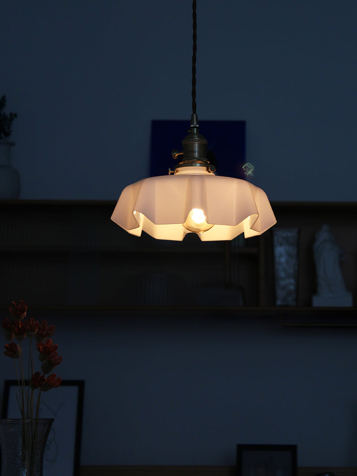French Flower Pendant Light Position 95