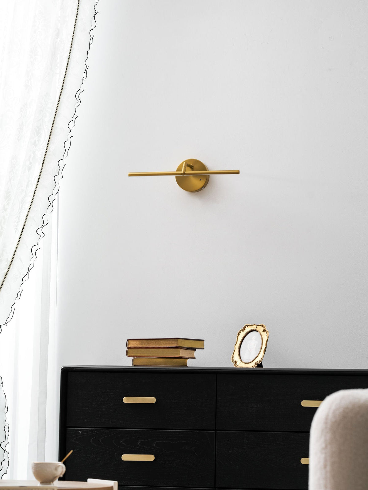 Slim Rechargeable Wall Light, Wireless Design
