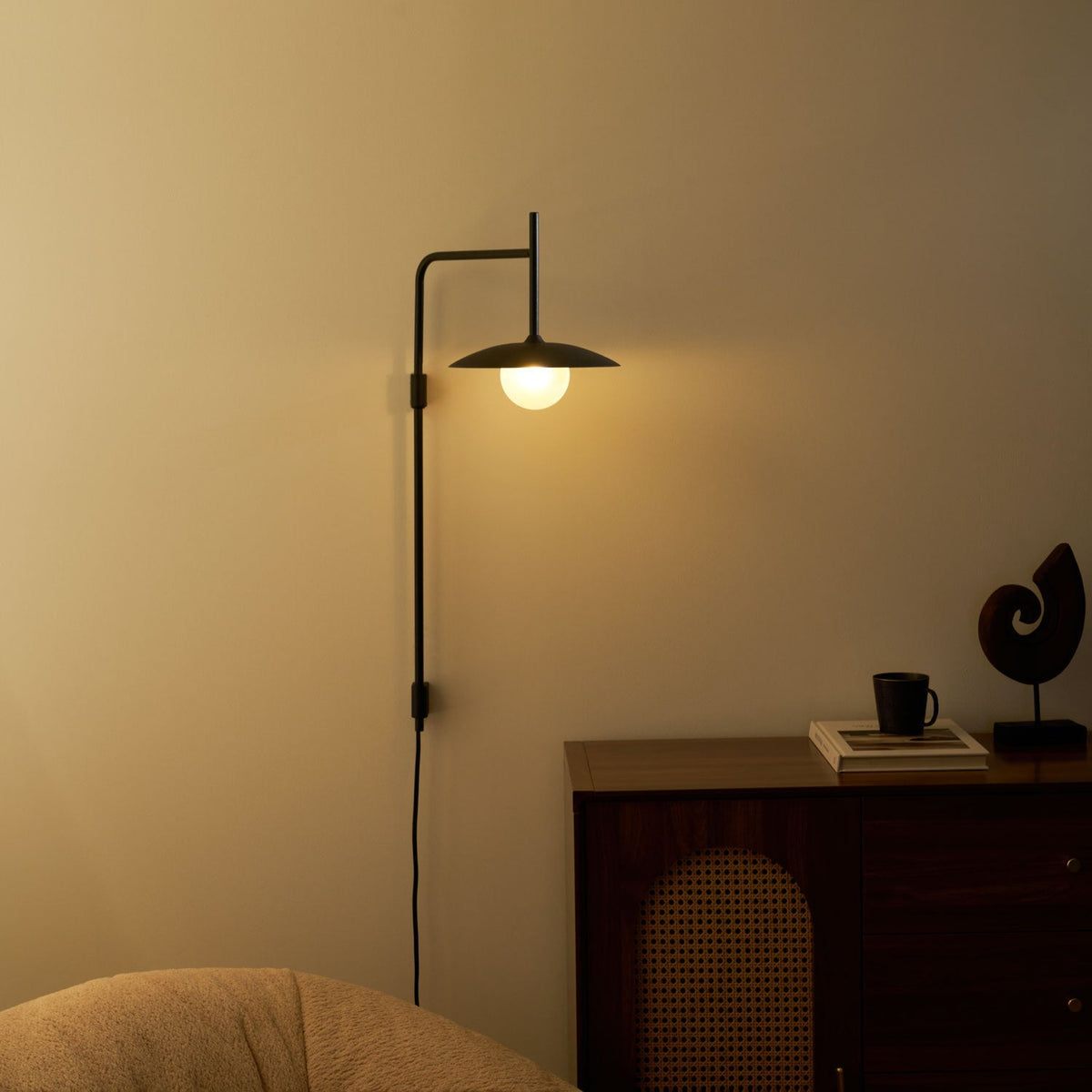 Swing Arm Wall Lamp with Plug-In Design