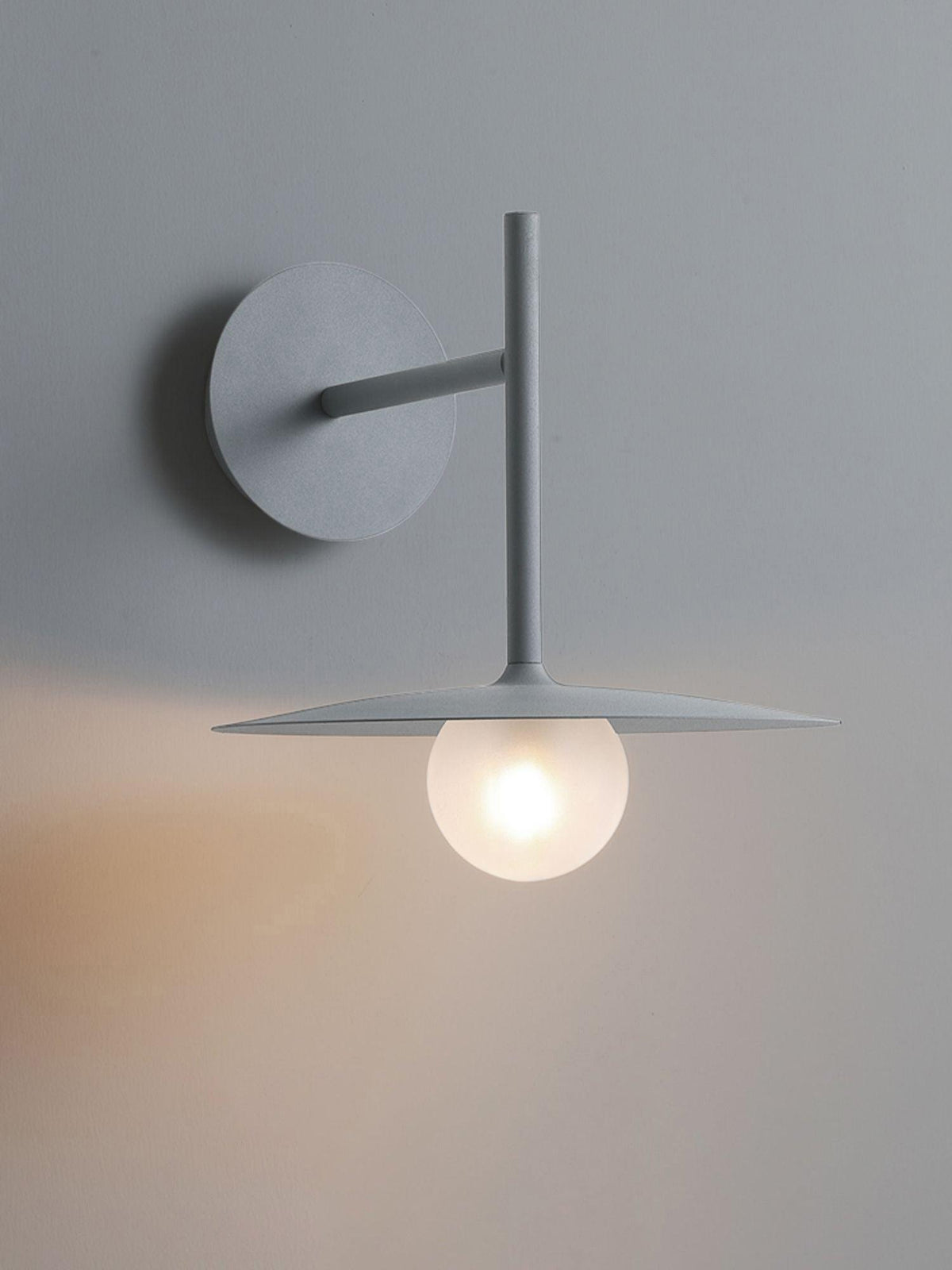 Industrial Iron Wall Lamp with Adjustable Angle