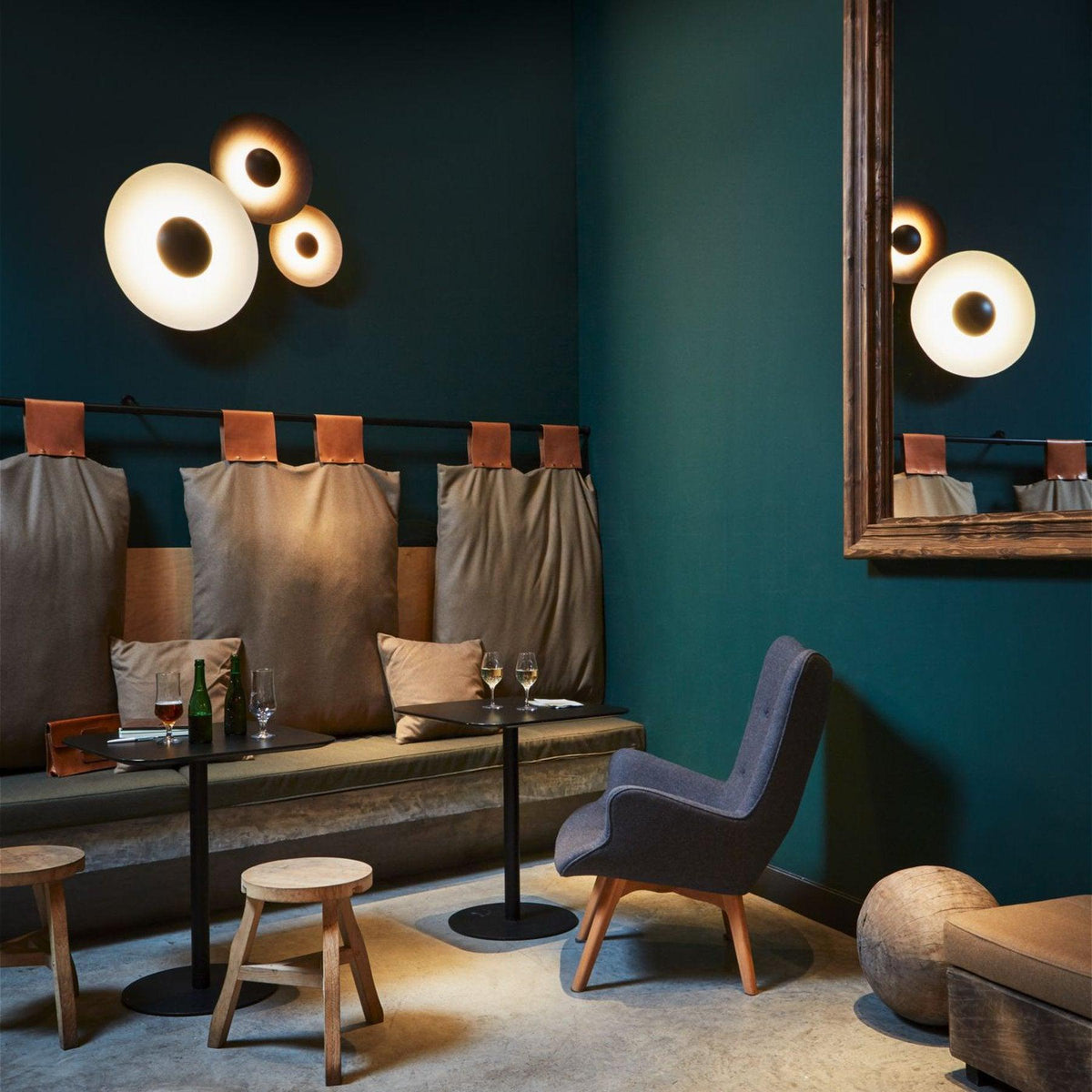 Round Wall Light with Adjustable Brightness