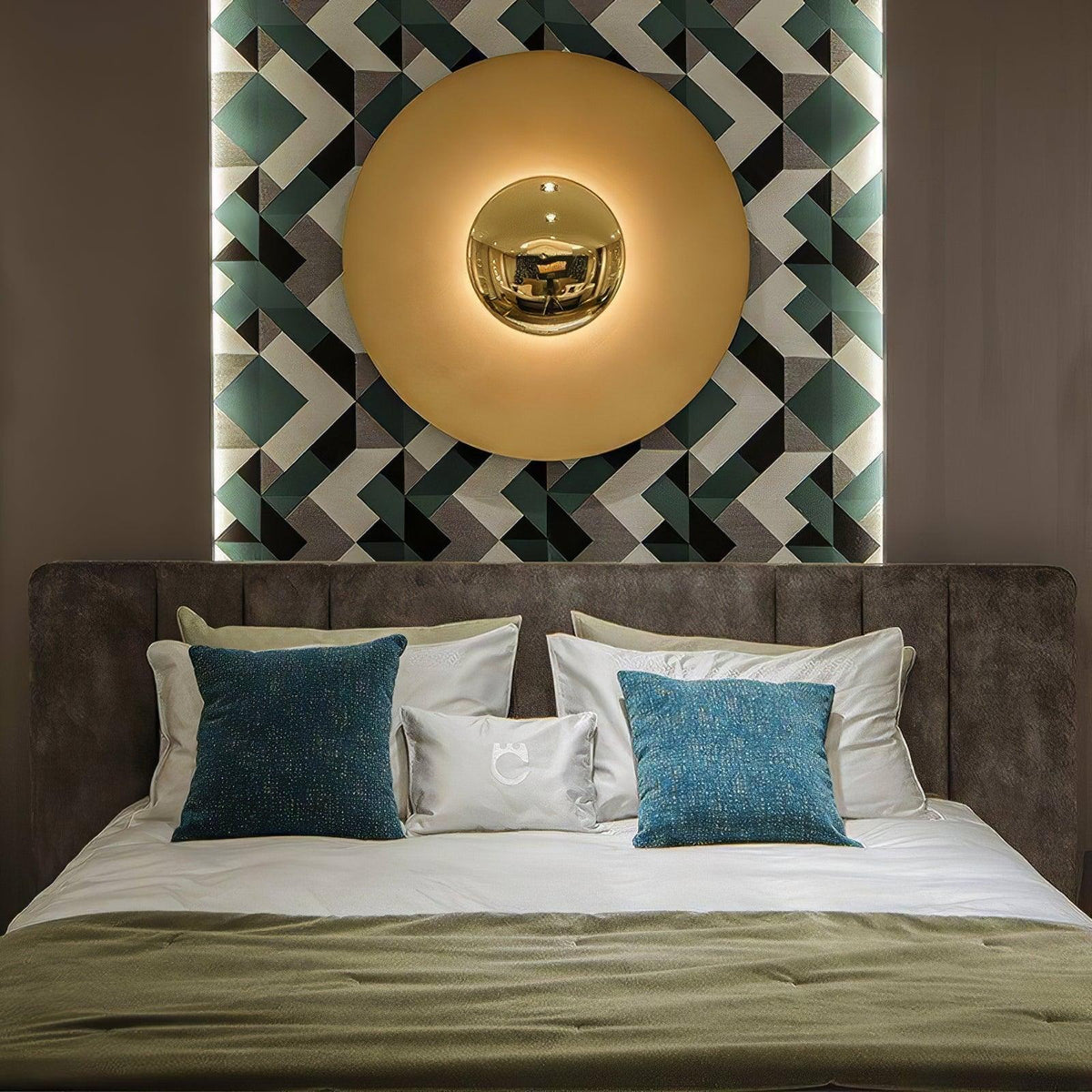 Round Wall Light with Adjustable Brightness