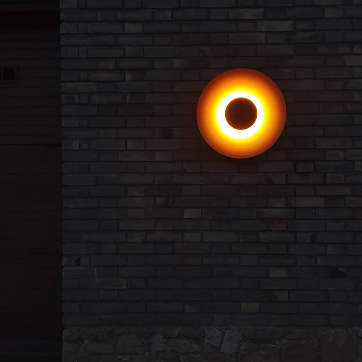 Round Wall Light with Adjustable Brightness