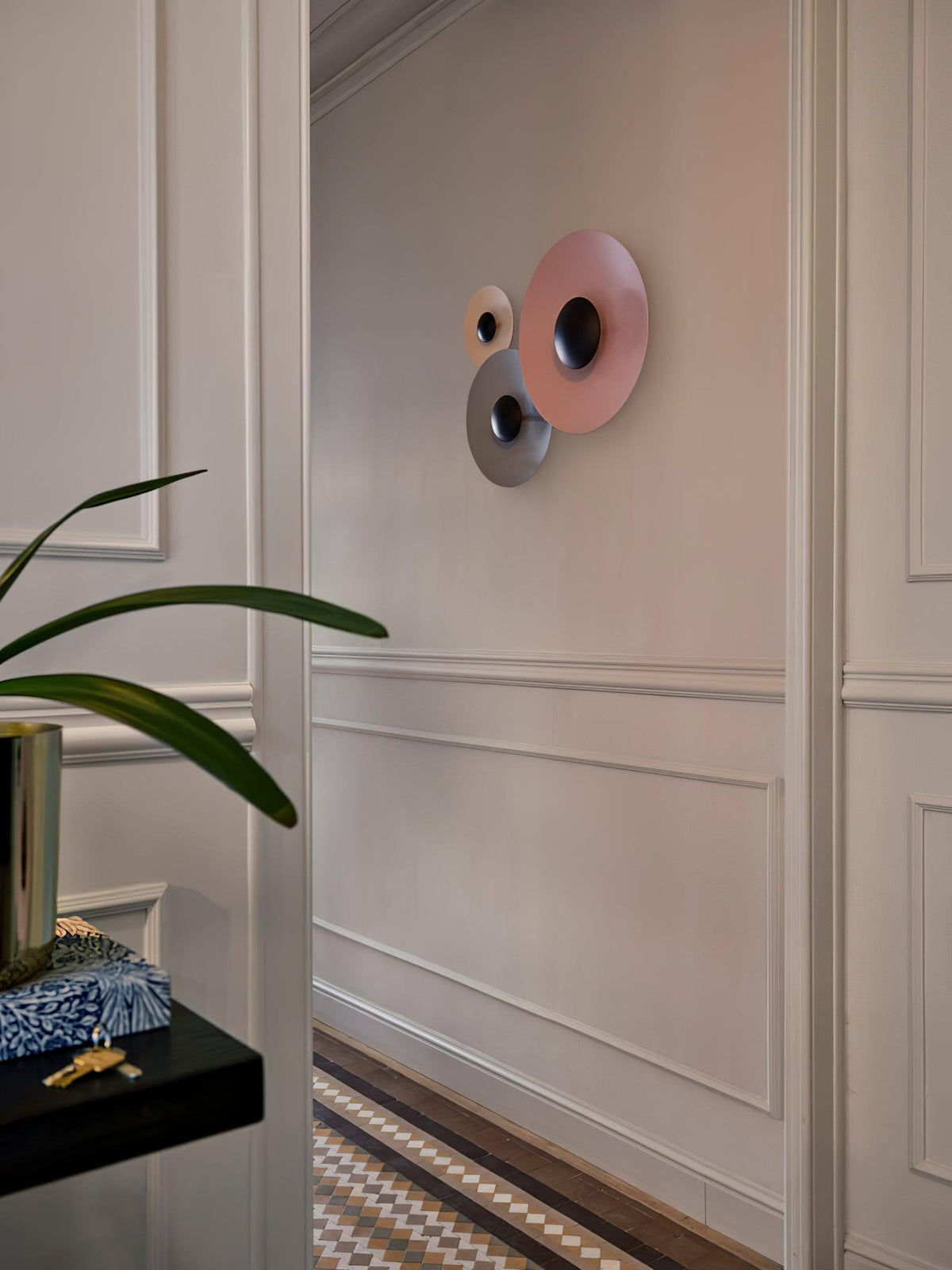 Round Wall Light with Adjustable Brightness
