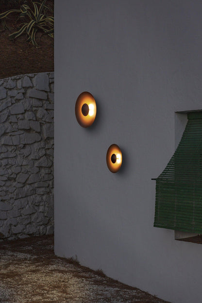 Round Wall Light with Adjustable Brightness
