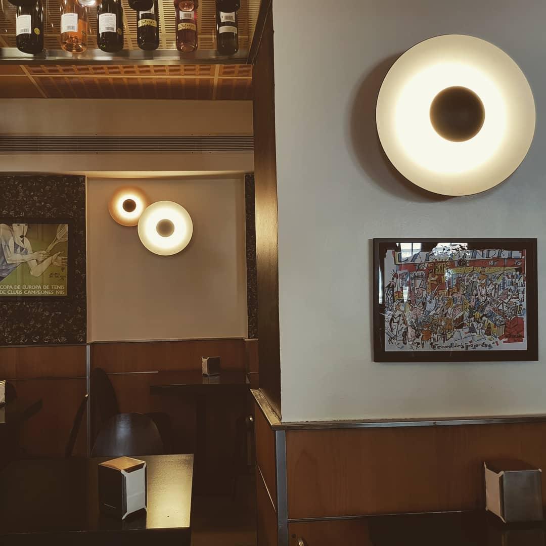 Round Wall Light with Adjustable Brightness