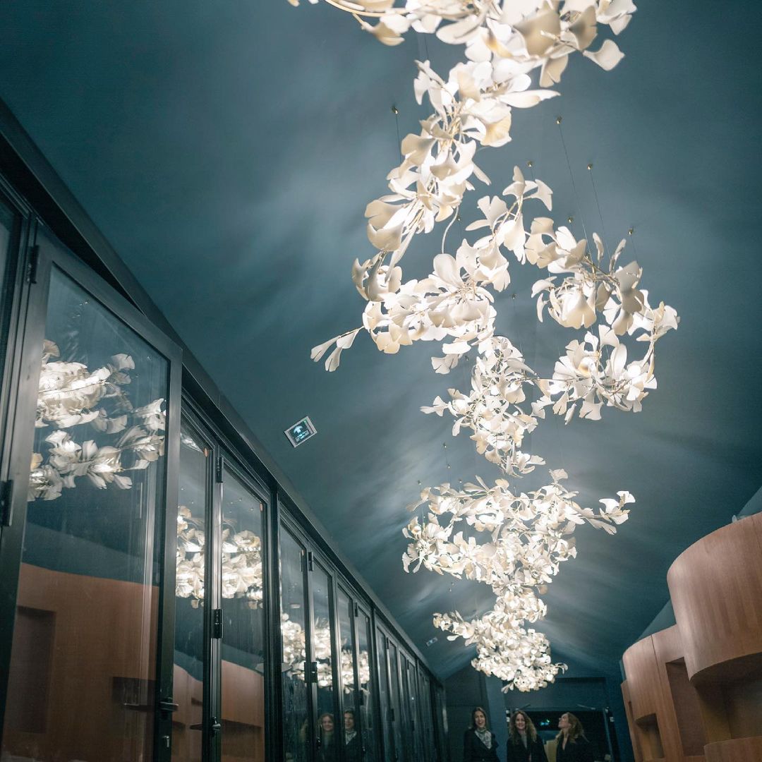 Gingko Leaves Chandelier with Adjustable Brightness