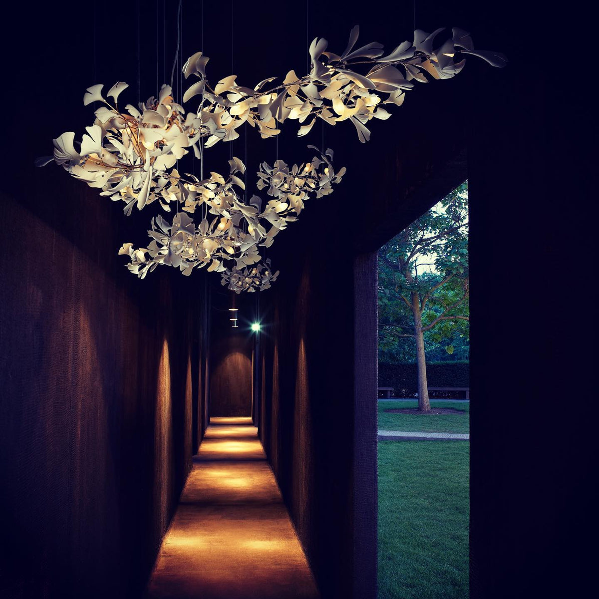 Gingko Leaves Chandelier with Adjustable Brightness