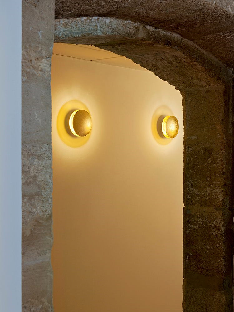 Modern Wall Lamp with Adjustable Angle