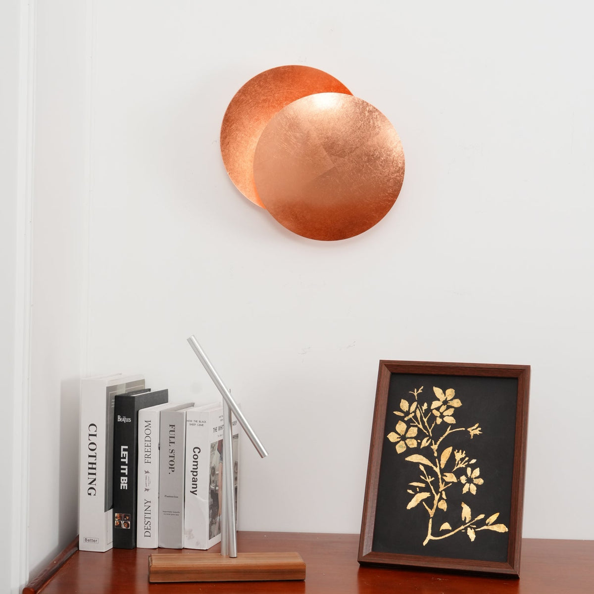 Modern Wall Lamp with Adjustable Angle