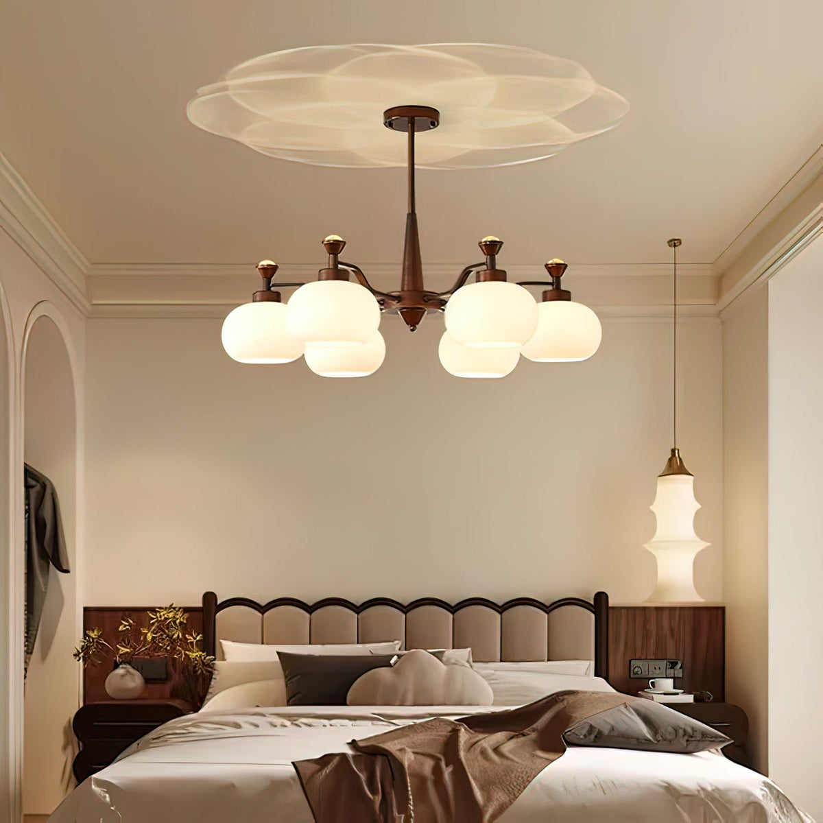 Modern Globe Spotlight Chandelier with Adjustable Arms