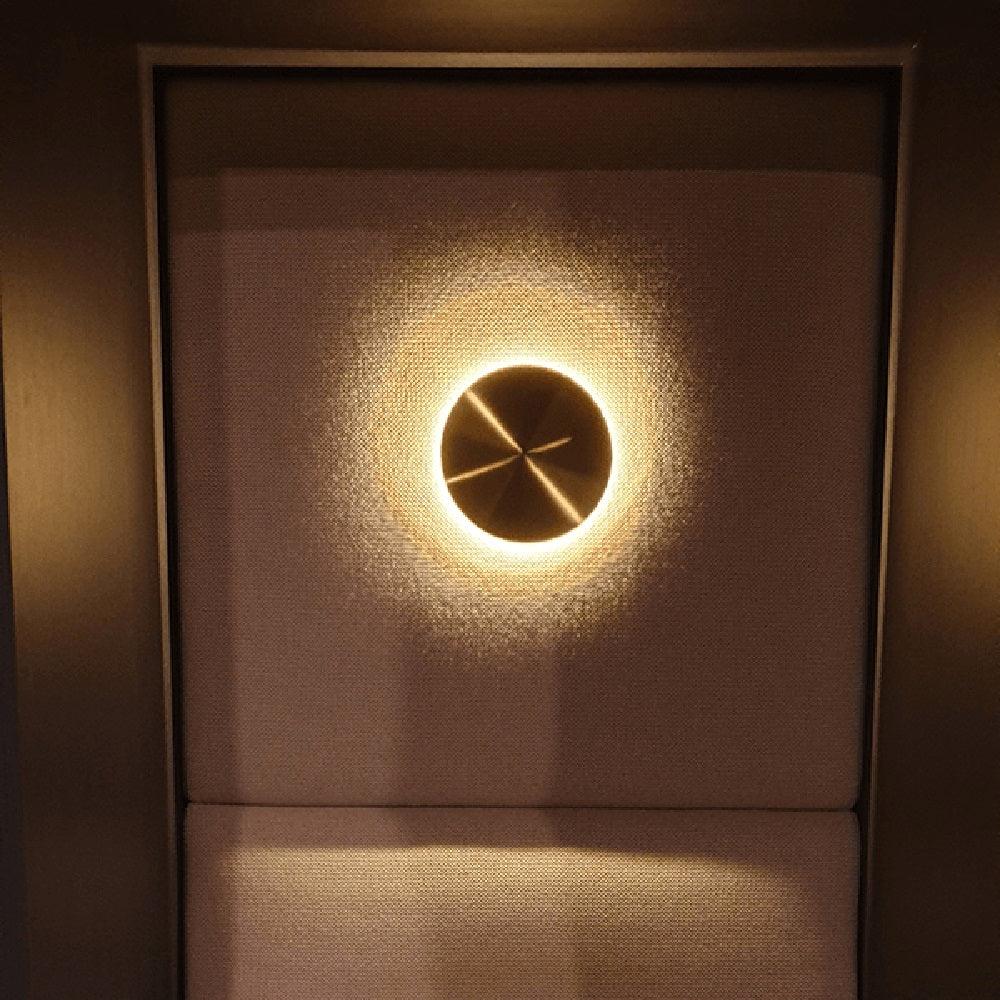 Modern Wall Lamp with Adjustable Brightness