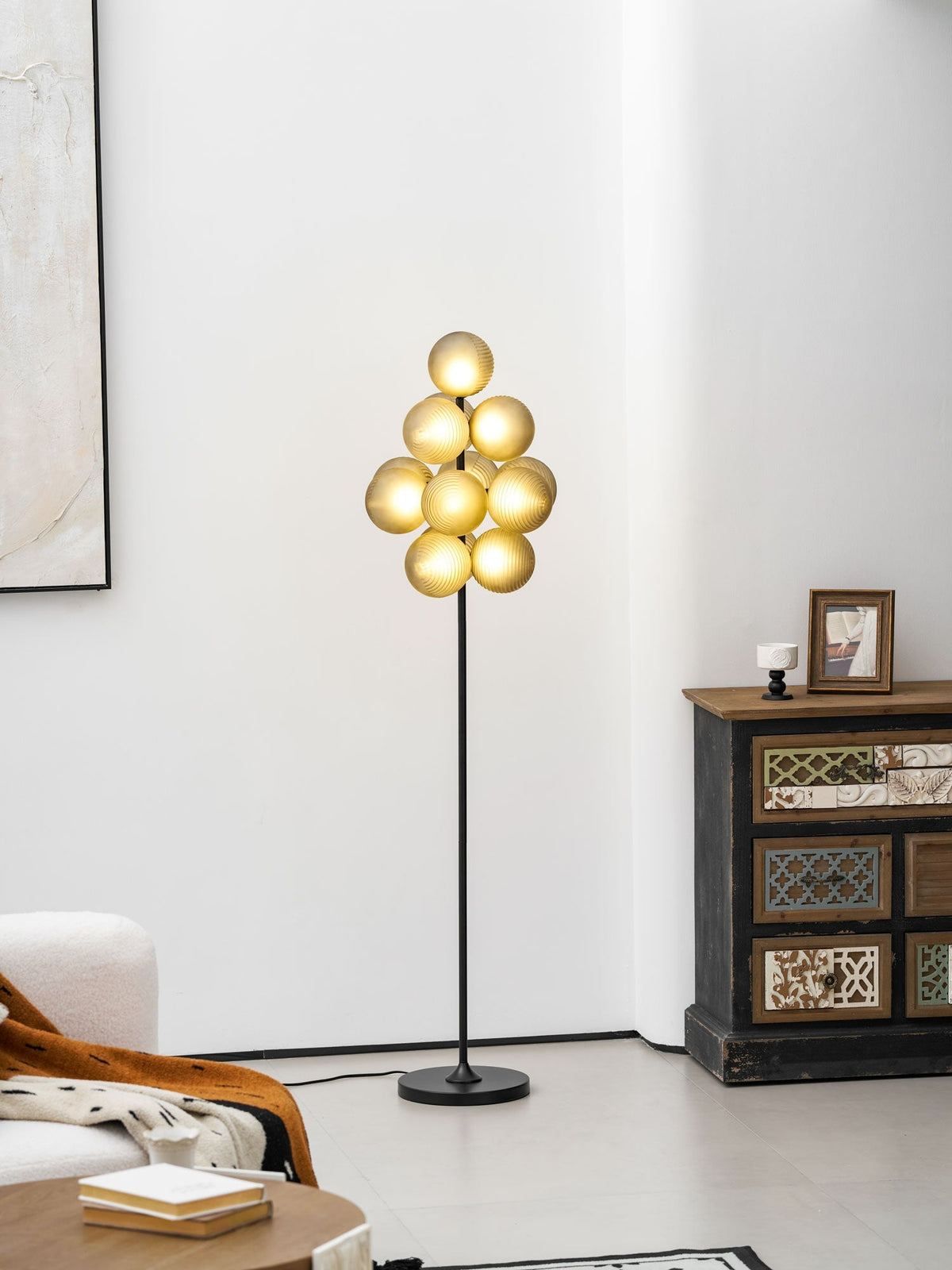 Grape Floor Lamp Position 47