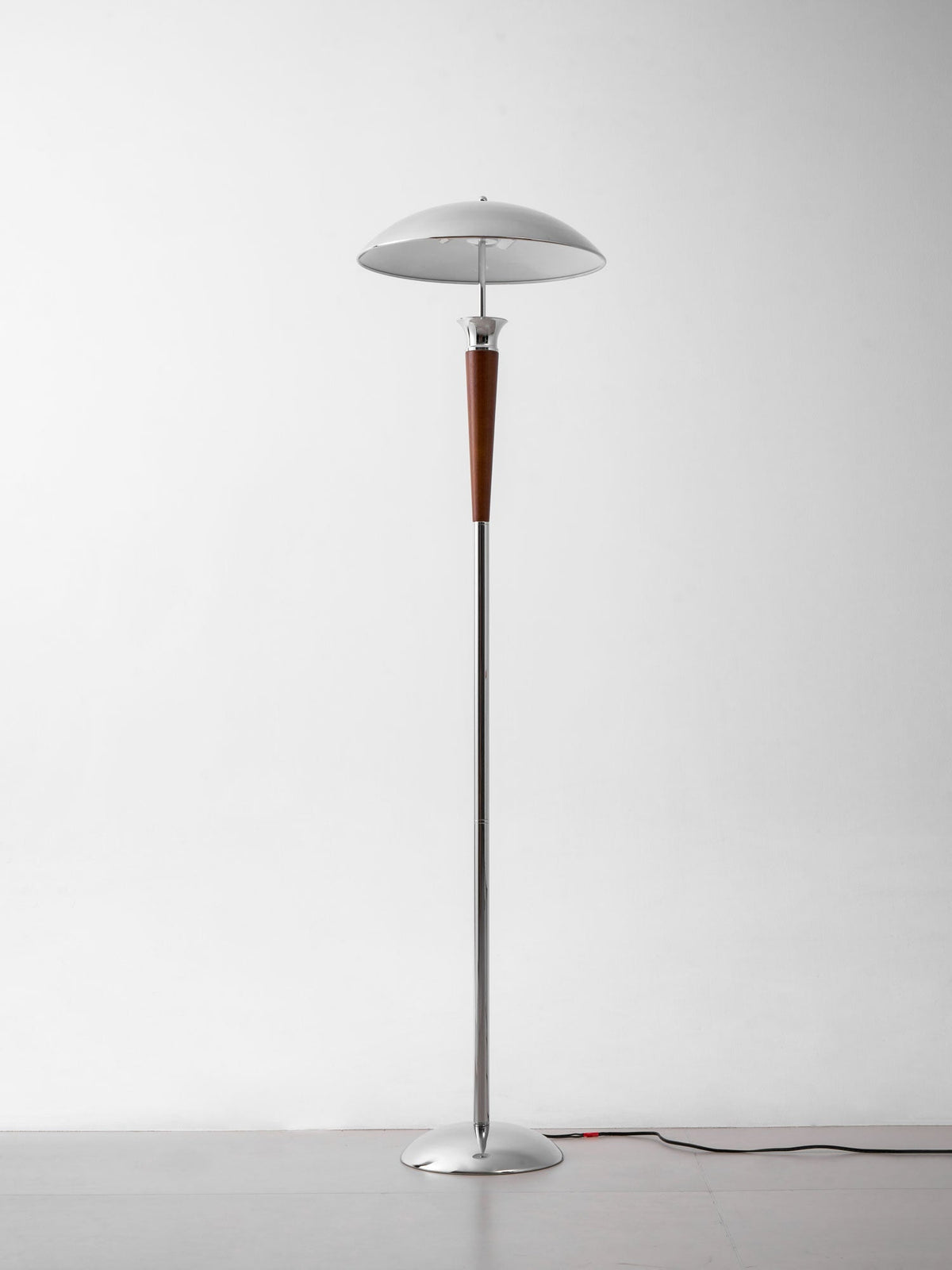 Helmet Floor Lamp Position 33